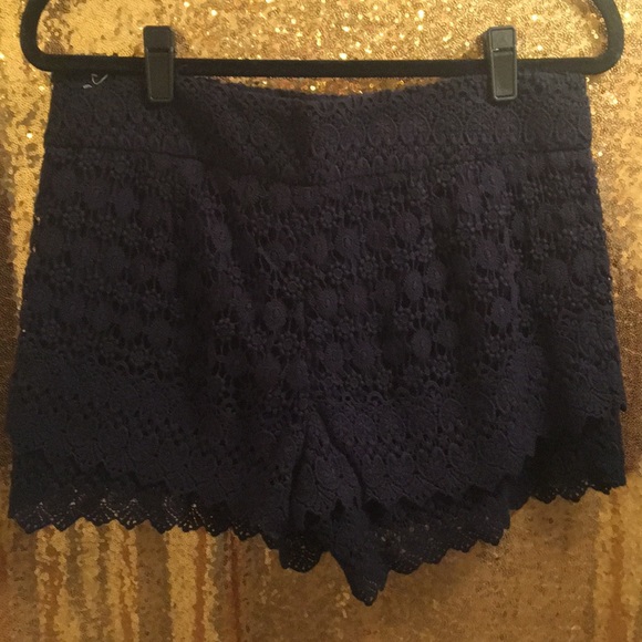 LOFT Navy The Riviera Crochet Shorts - Picture 3 of 6